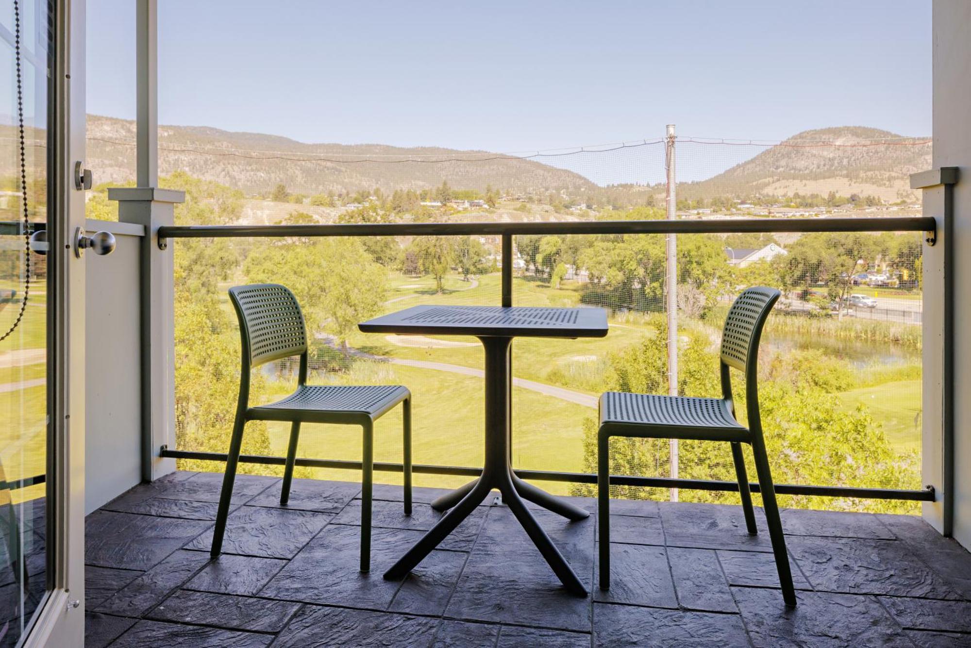 Balcomo, A Ramada By Wyndham Πέντικτον Εξωτερικό φωτογραφία