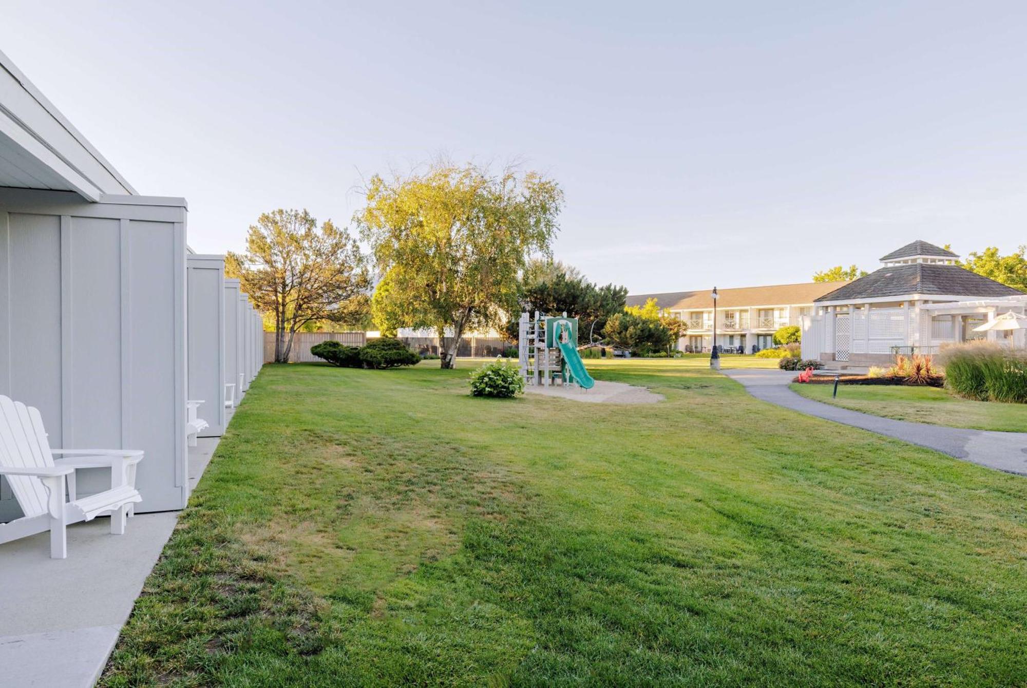 Balcomo, A Ramada By Wyndham Πέντικτον Εξωτερικό φωτογραφία