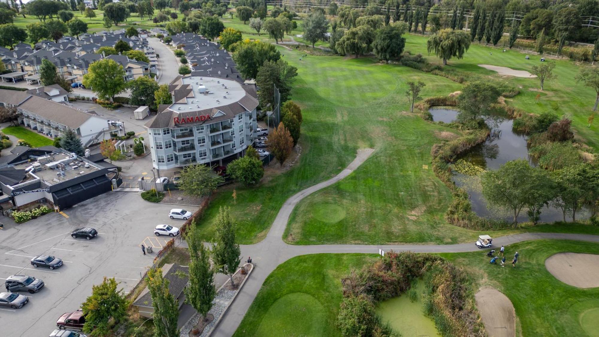 Balcomo, A Ramada By Wyndham Πέντικτον Εξωτερικό φωτογραφία